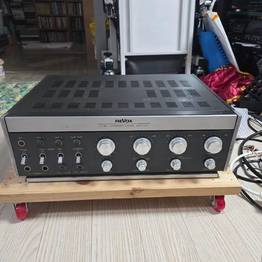 리복스 B750 인티앰프