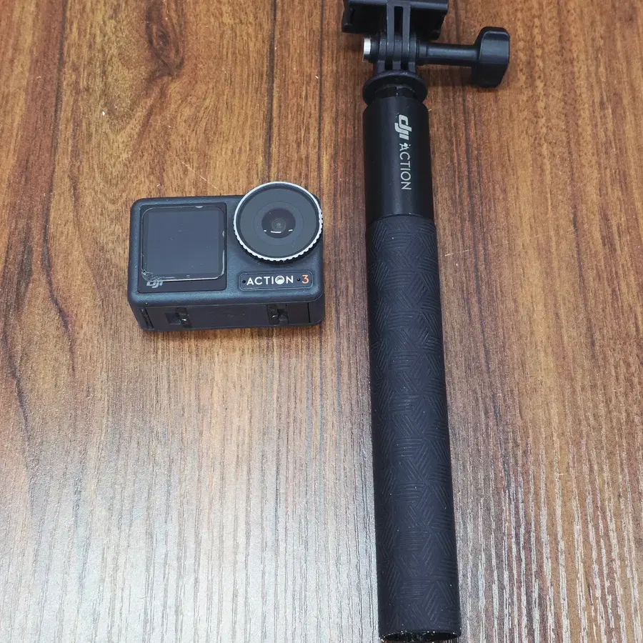 DJI 오즈모 액션 3+플로팅 핸들 판매합니다