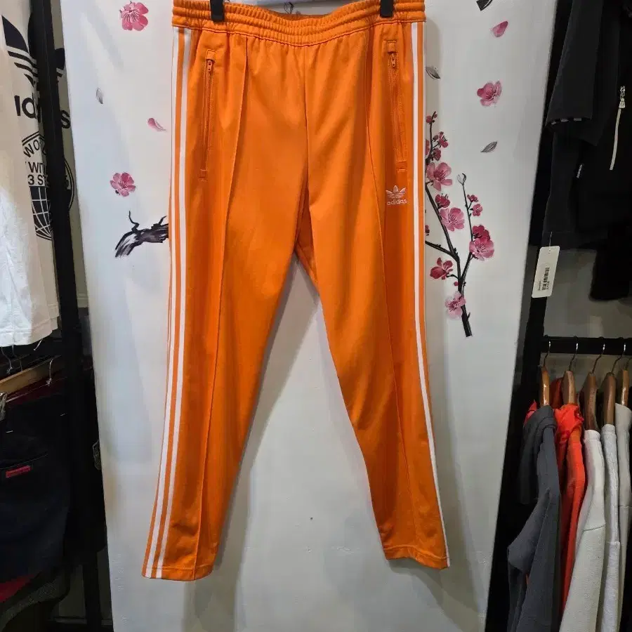 아디다스 트랙팬츠 오렌지 2XL