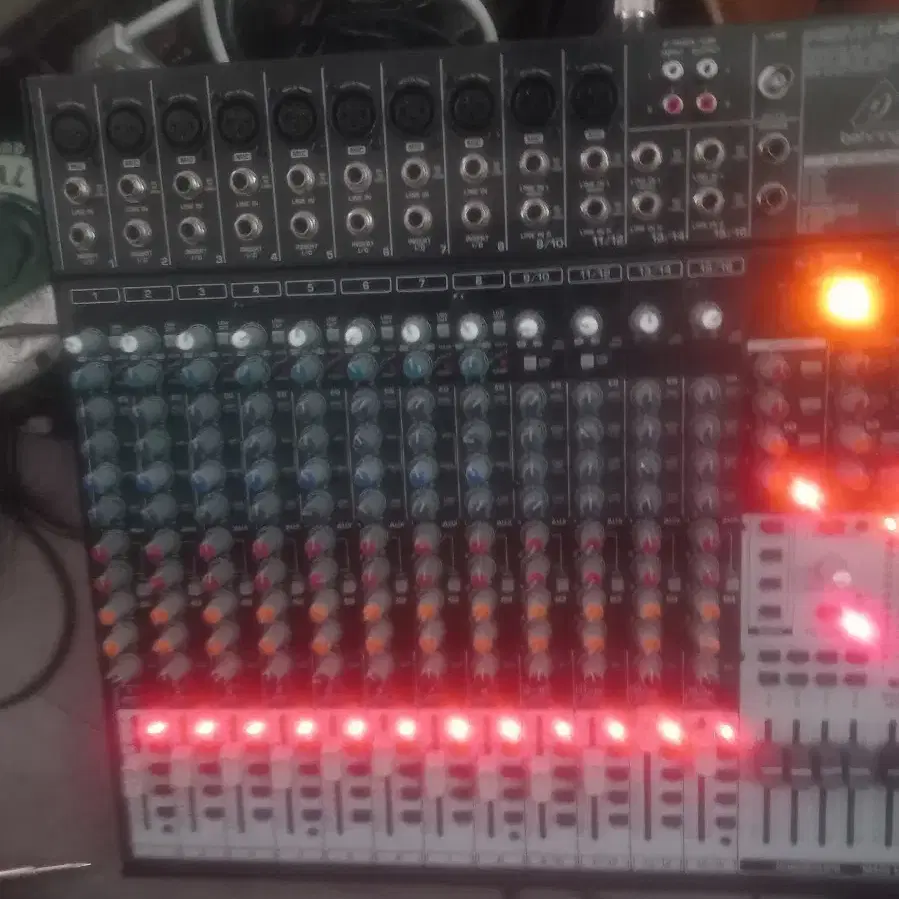 베링거  제닉스   X2442 USB  음향믹서기