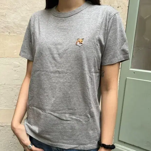 메종키츠네 폭스헤드 티셔츠 그레이 xs