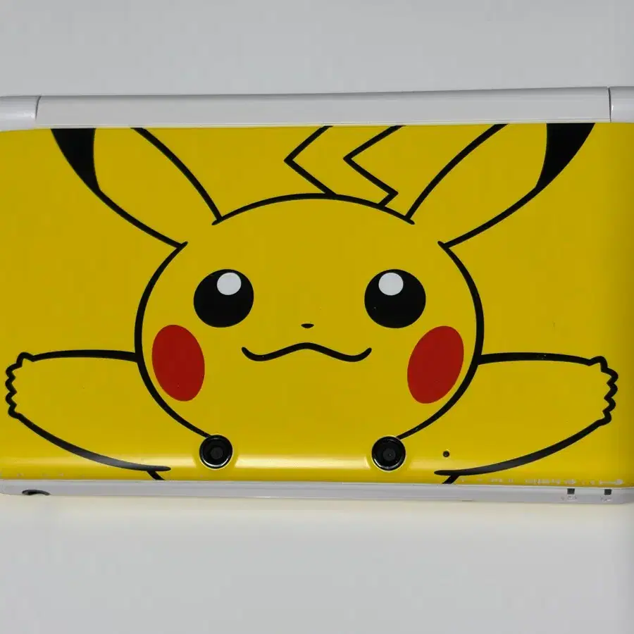 닌텐도 3ds xl 포켓몬 피카츄 에디션