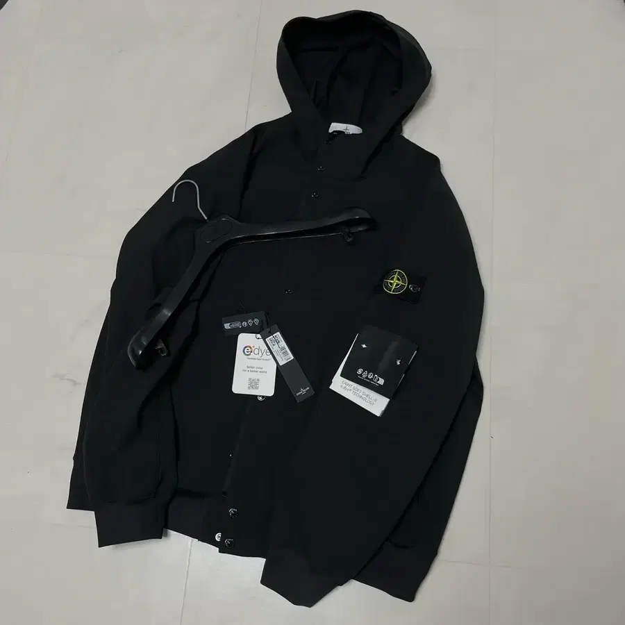 26SS XXL 스톤아일랜드 소프트쉘 자켓 새상품급