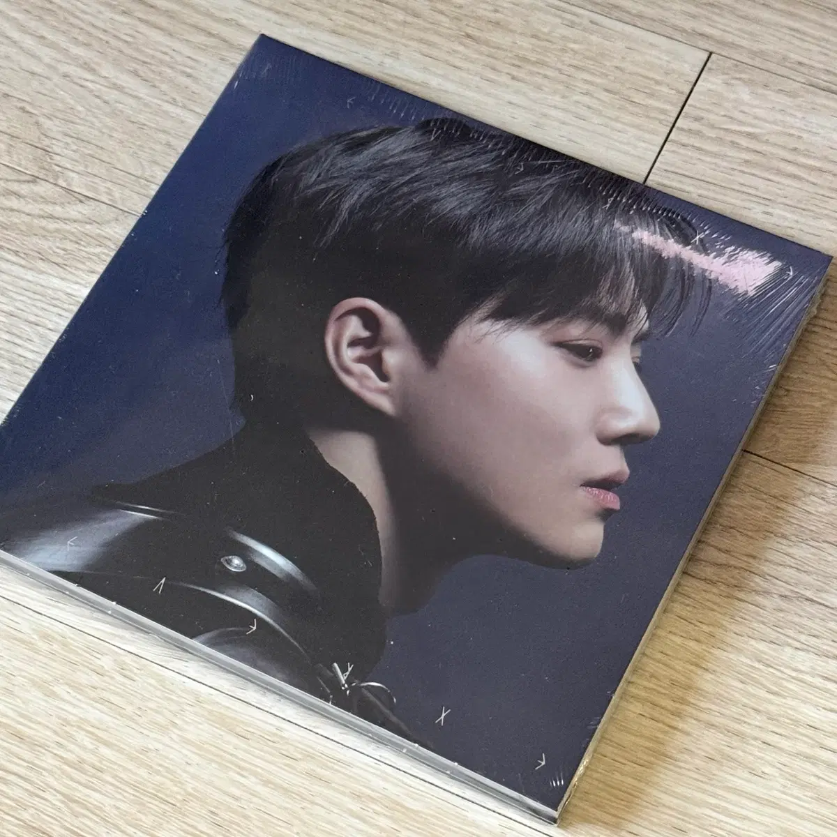 Exo Rebirth album Suho version