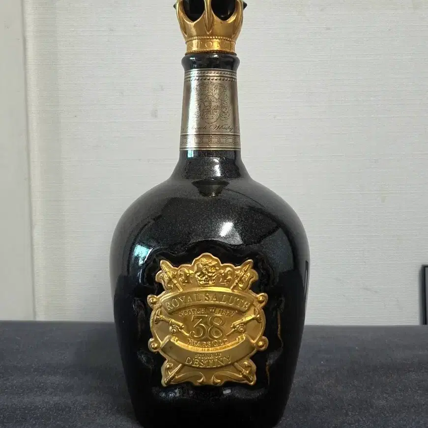 로얄살루트 38년산(700ml)위스키 공병