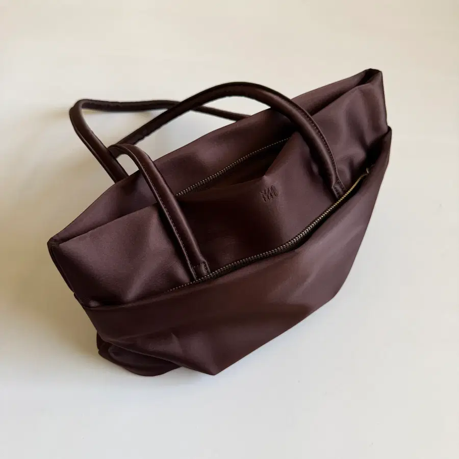 Issey Miyake 이세이 미야케 IM 숄더백 ( OS )