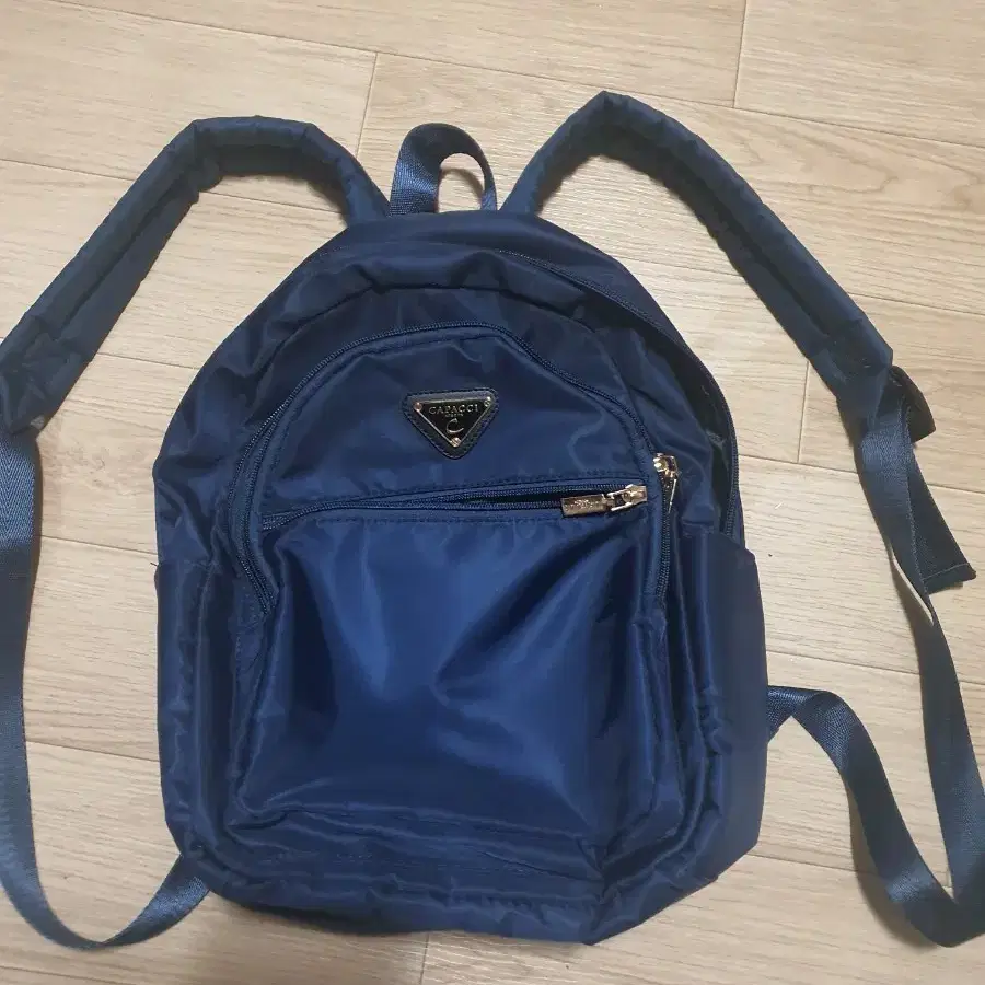 새상품 여성 백팩 등산가방 25*32cm