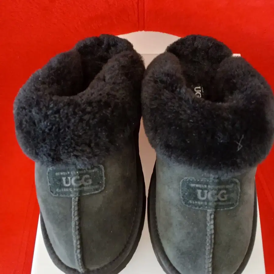 UGG 어그 천연 양털퍼 슬리퍼 240~245