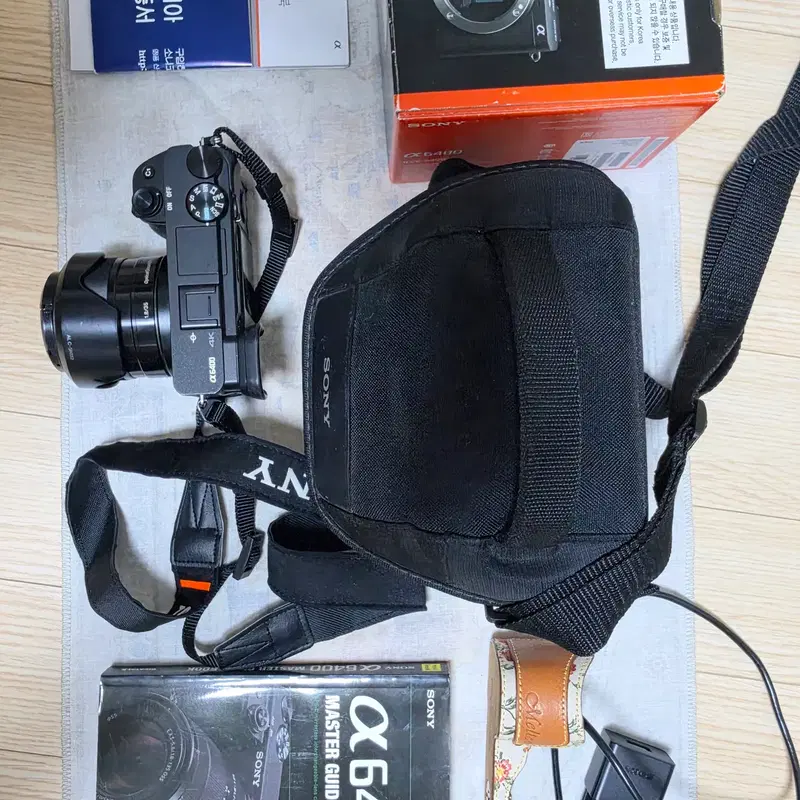 소니 6400 카메라 + sel3518 렌즈(쿨거래시70)
