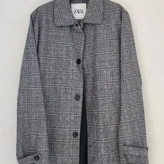 자라(ZARA)의 그레이 톤 글렌체크 방수 싱글 코트