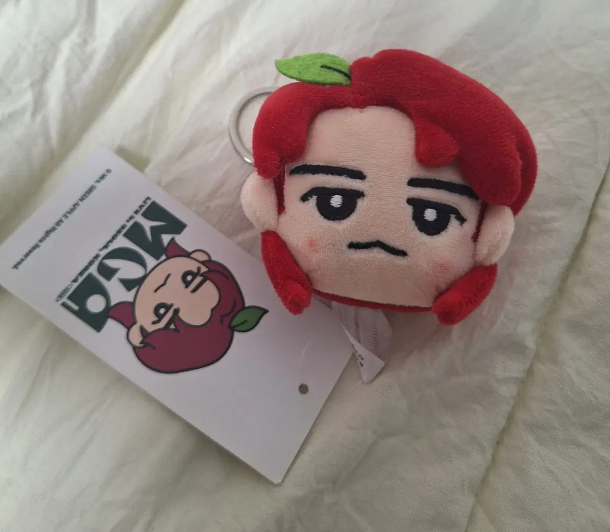 Mrs. GREEN APPLE Wakai Hiroto Korea visit face keyring apple keyring