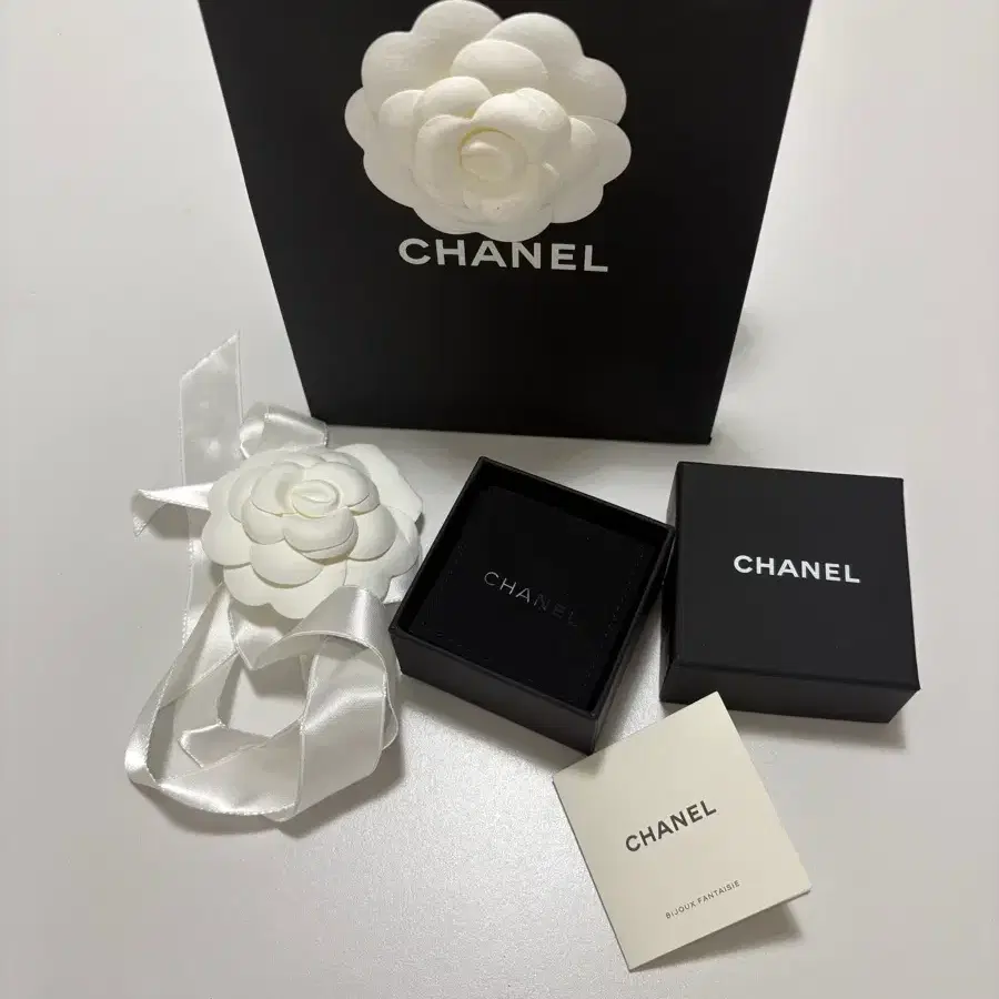 샤넬 귀걸이 케이스