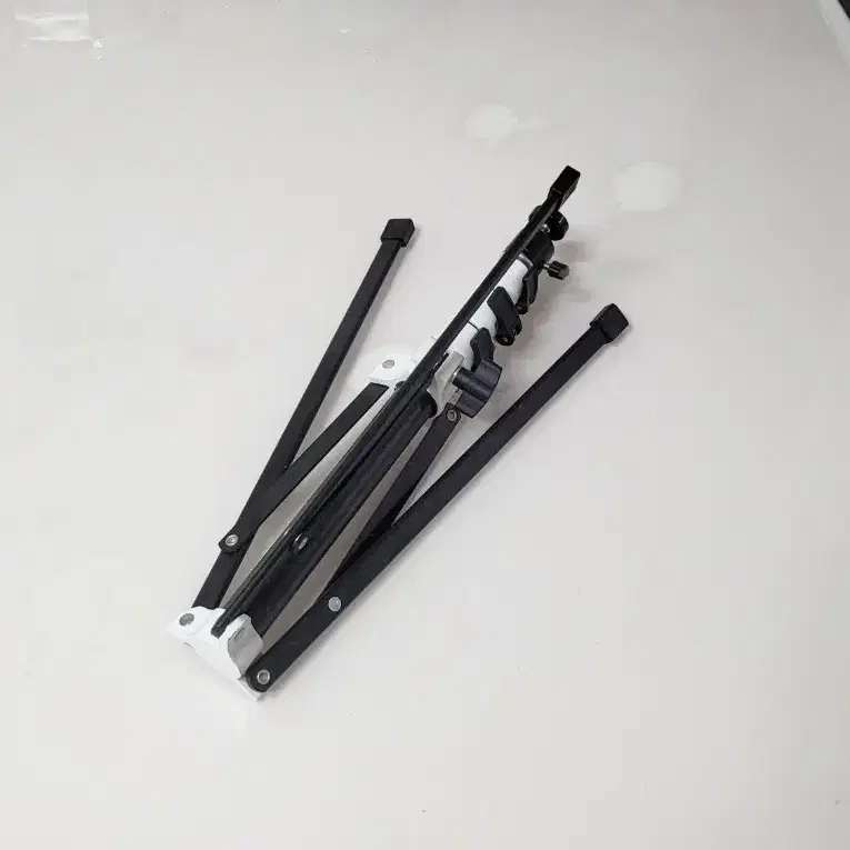 노브랜드 삼각대