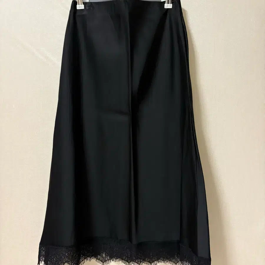 Massimo Dutti 마시모두띠 블랙 레이스 사틴 스커트 M 사이즈