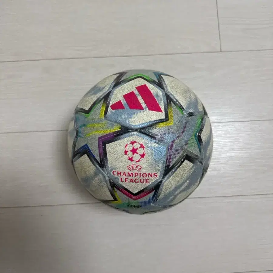 아디다스 챔피언스리그 축구공 5호