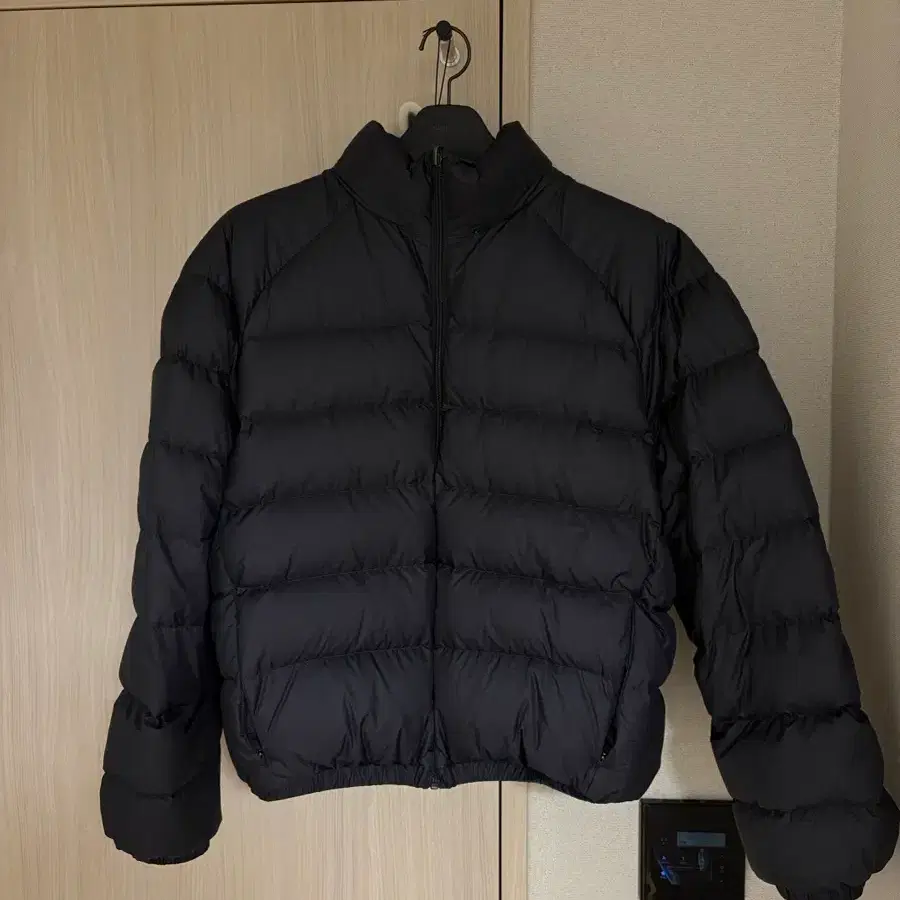 [M] 아모멘토 25fw 리버시블 구스다운