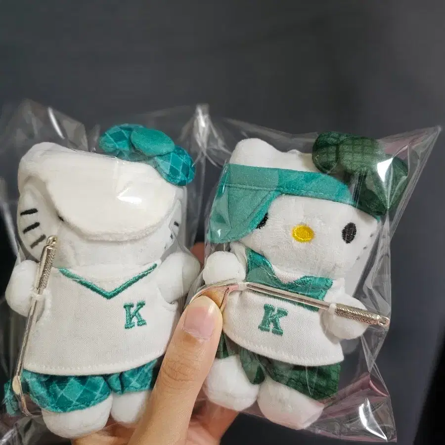 헬로키티 골프 인형 키링 2개 세트 일괄가격