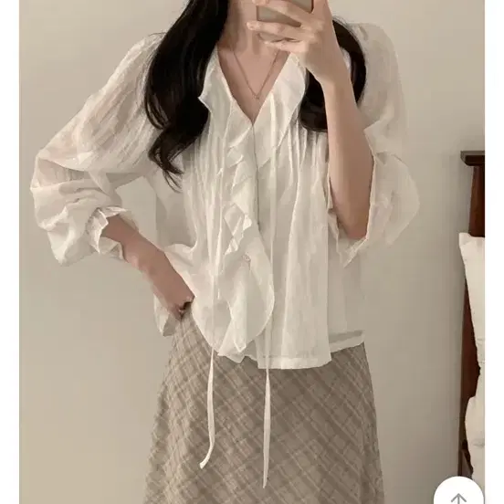 한번입음)여성 프릴 리본 블라우스 화이트