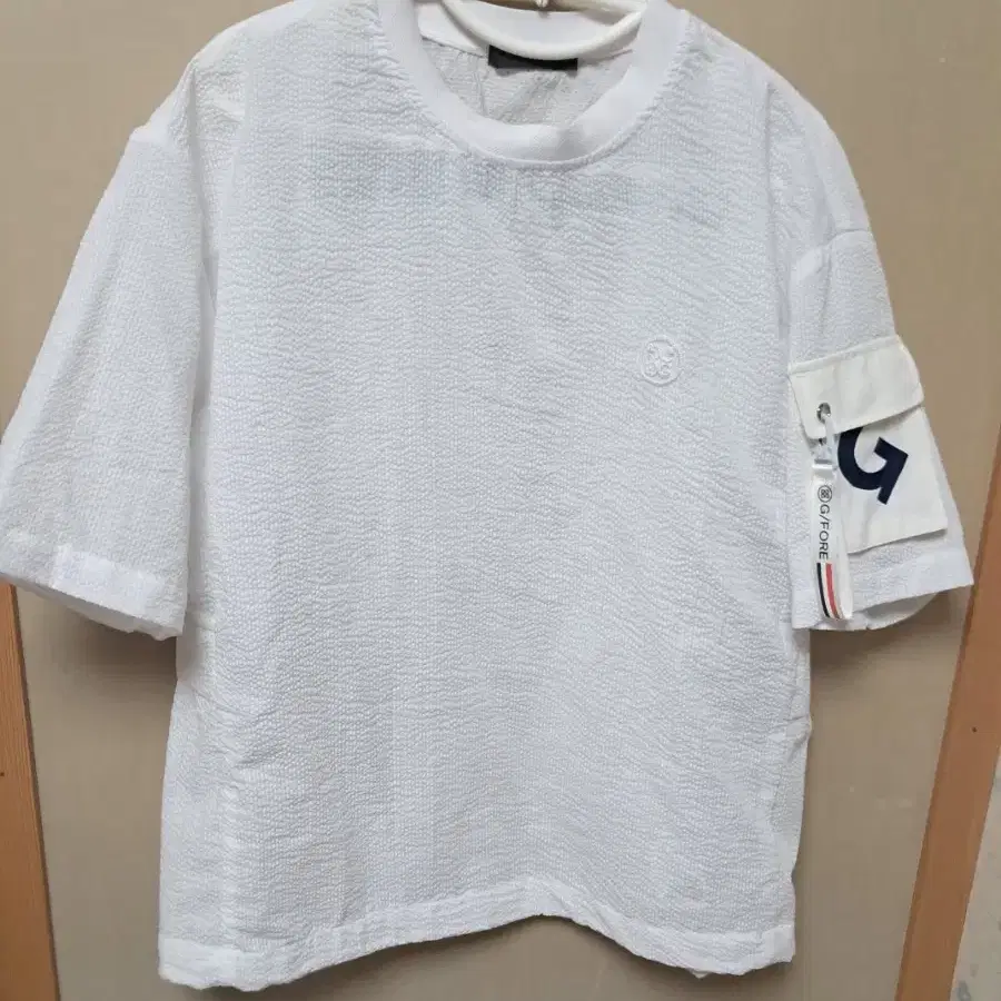 정품 G/FORE 골프 남성 시어서커 카고 포켓 반팔 티셔츠 105