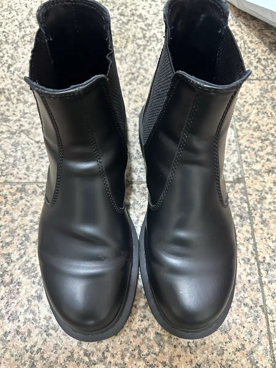 Dr. Martens 2976 Mono Chelsea 260