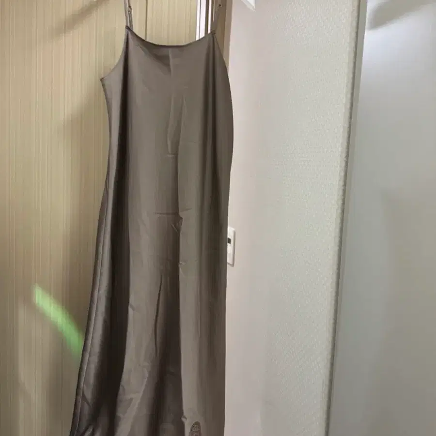 실크 나시 원피스 새상품