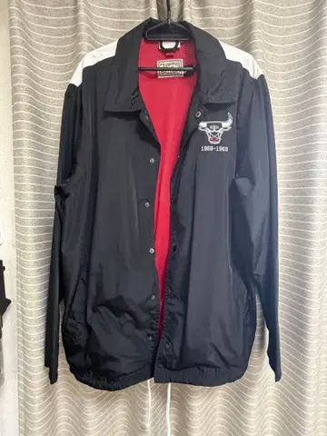 Mitchell&Ness NBA 불스 나일론 자켓 블랙 레드