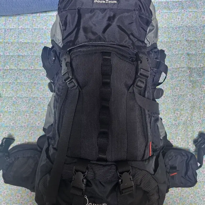 登山バックパック ダウンタウン45リットル