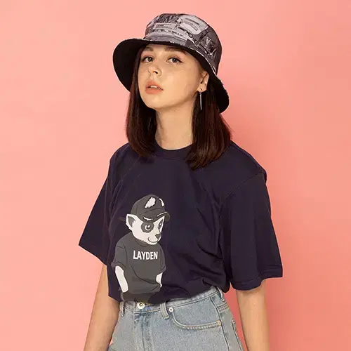 [새상품] 레이든 티셔츠 S사이즈 HIGHEND LAYGOM S/S TEE-NAVY