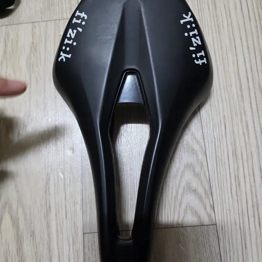 피직 벤토 아르고 r5
