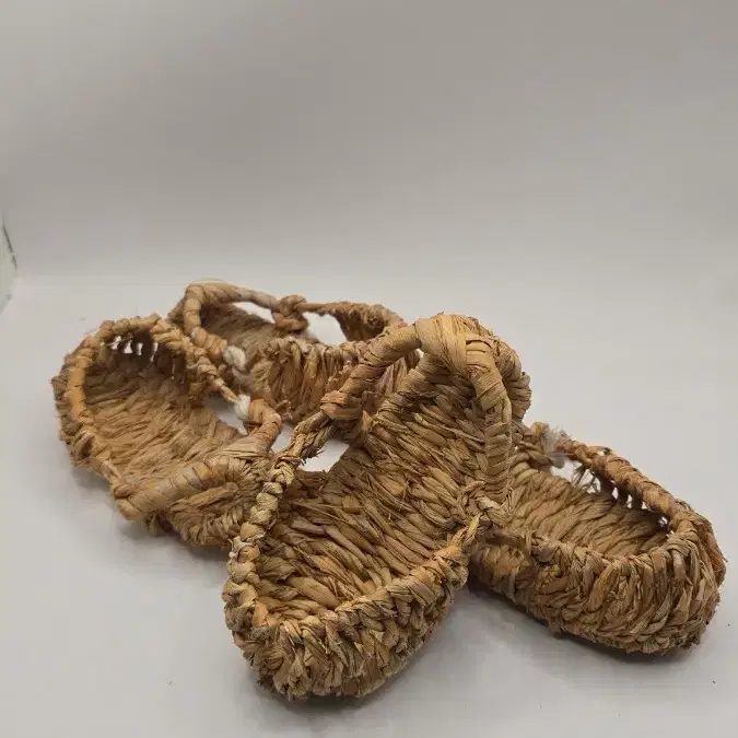 애기 짚신 두컬레 민속품