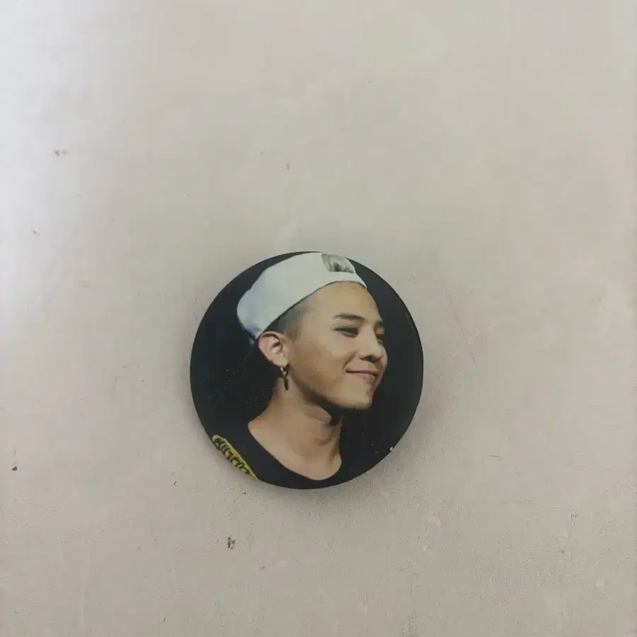 지드래곤 뱃지