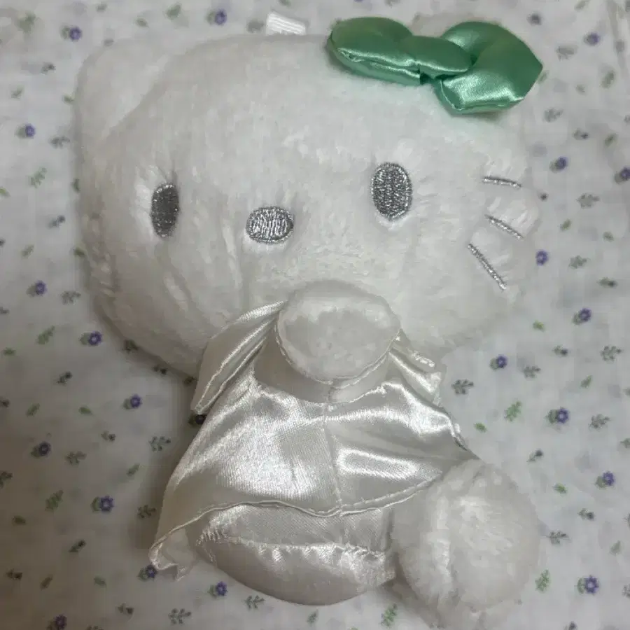 크리니크 키티 인형
