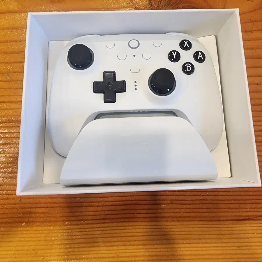 8BitDo Ultimate2 컨트롤러