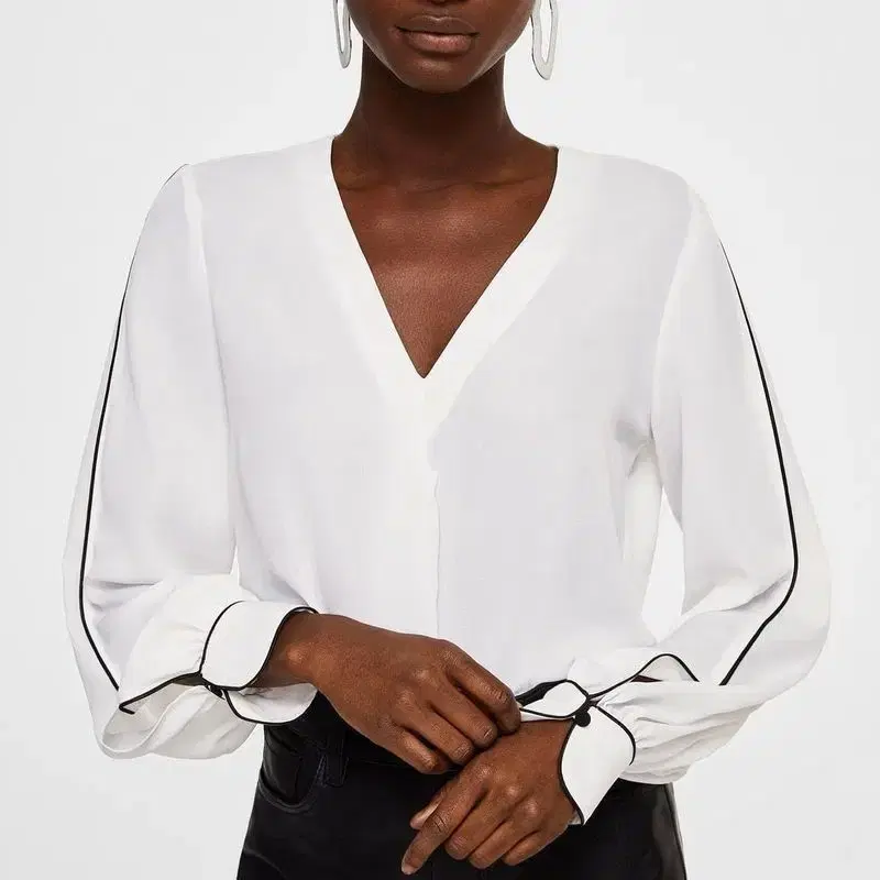 미착용) MANGO 망고 Contrast Trim Blouse M