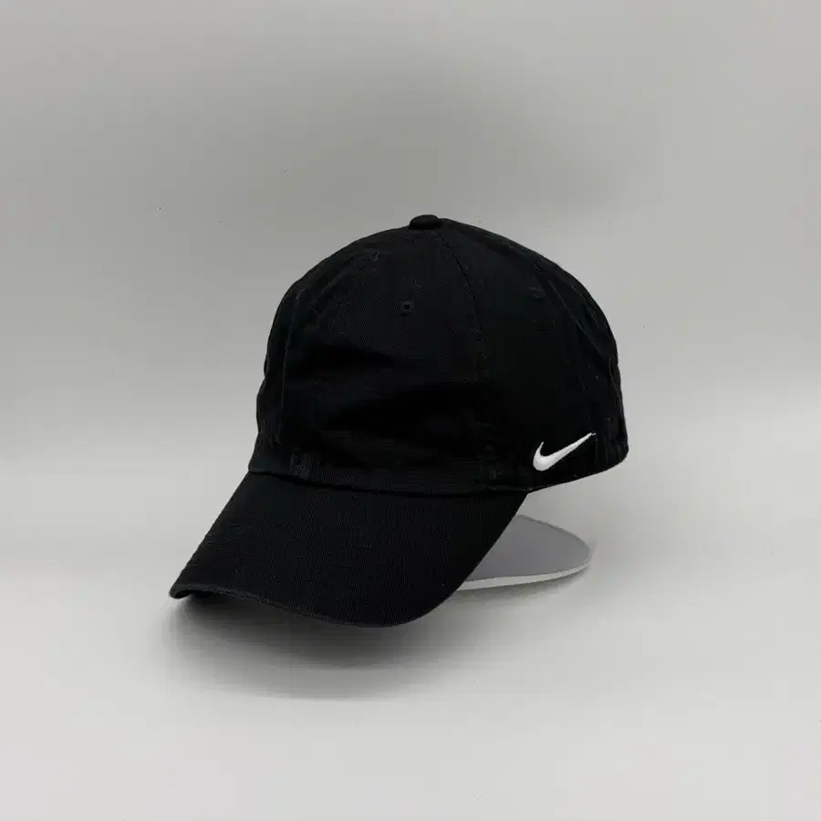 [M-L] 나이키 NIKE 클럽캡 블랙 화이트 스우시 자수 볼캡 모자