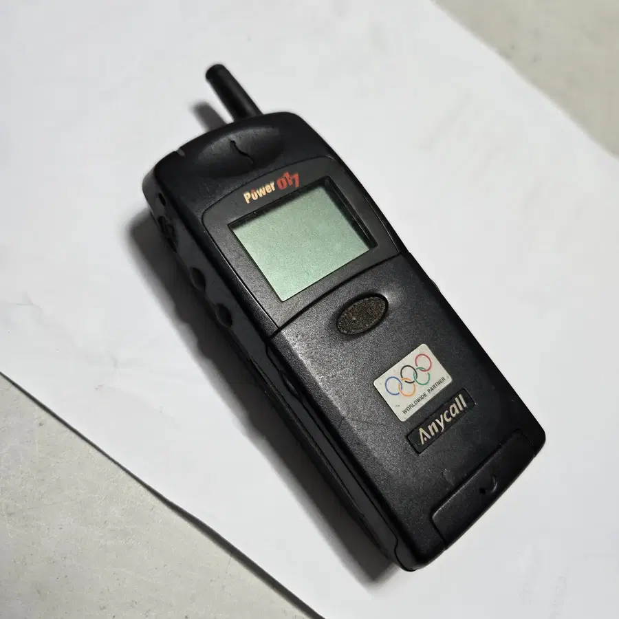 Power 017 브랜딩과 영문 키패드가 조합된 삼성 애니콜 SPH-6000(또는 SCH-600 계열) 올림픽 에디션