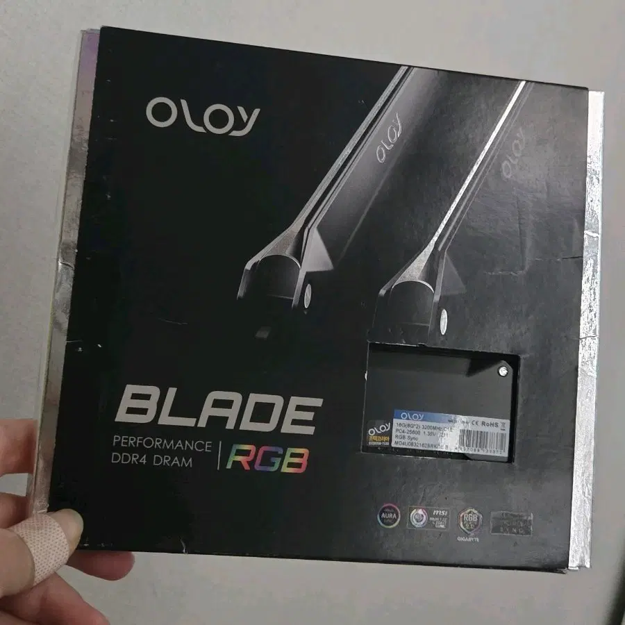 Oloy Blade DDR4 RGB RAM 3200 16GB ( 8GB*2 )