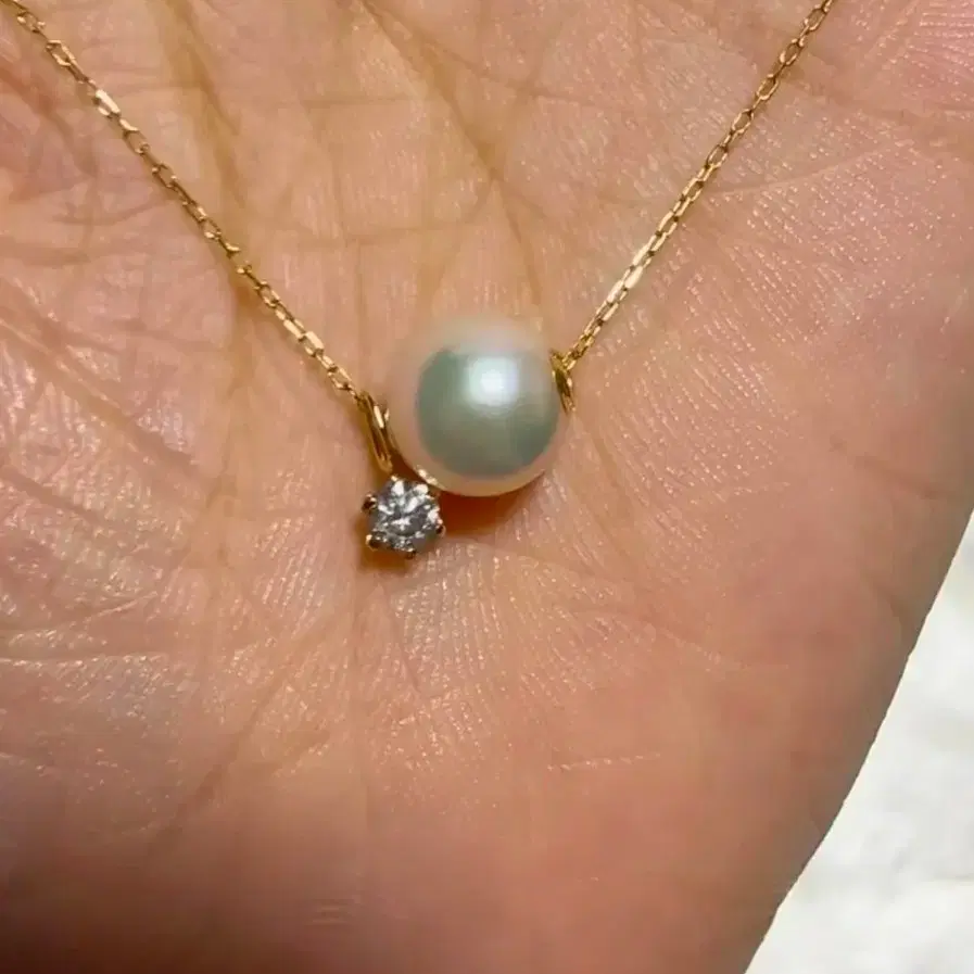 18k,천연 다이아몬드 0.13ct, 아코야 진주 8.2mm 목걸이