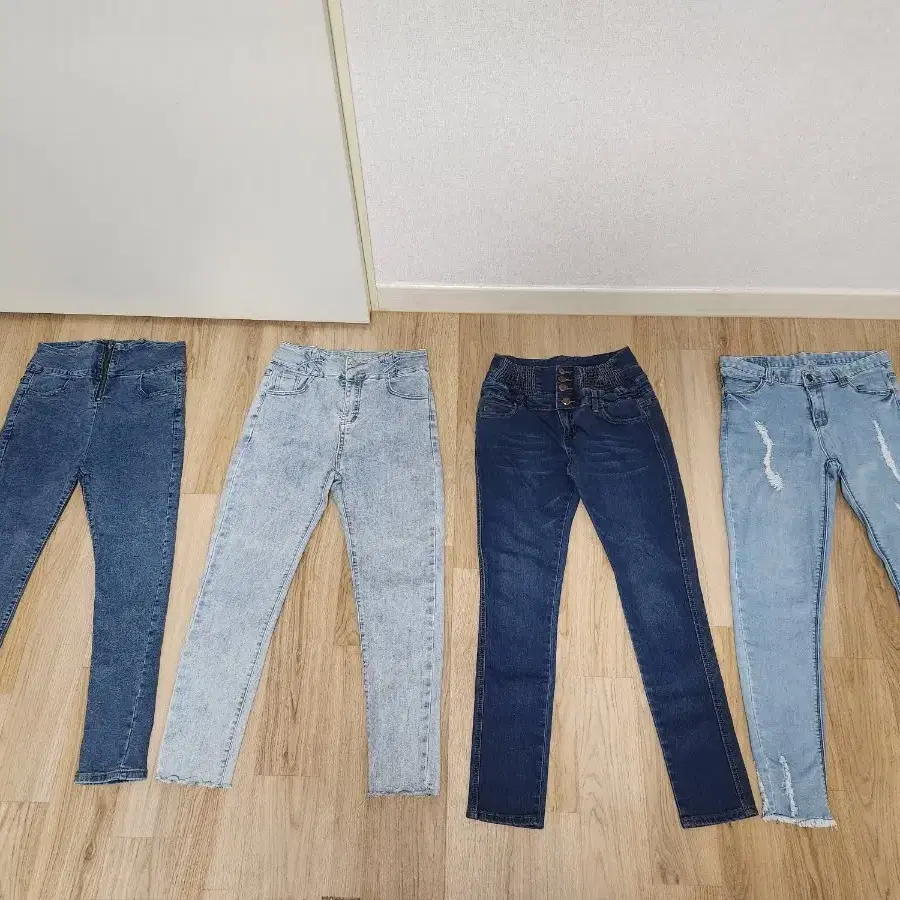 스키니 청바지 4벌 일괄