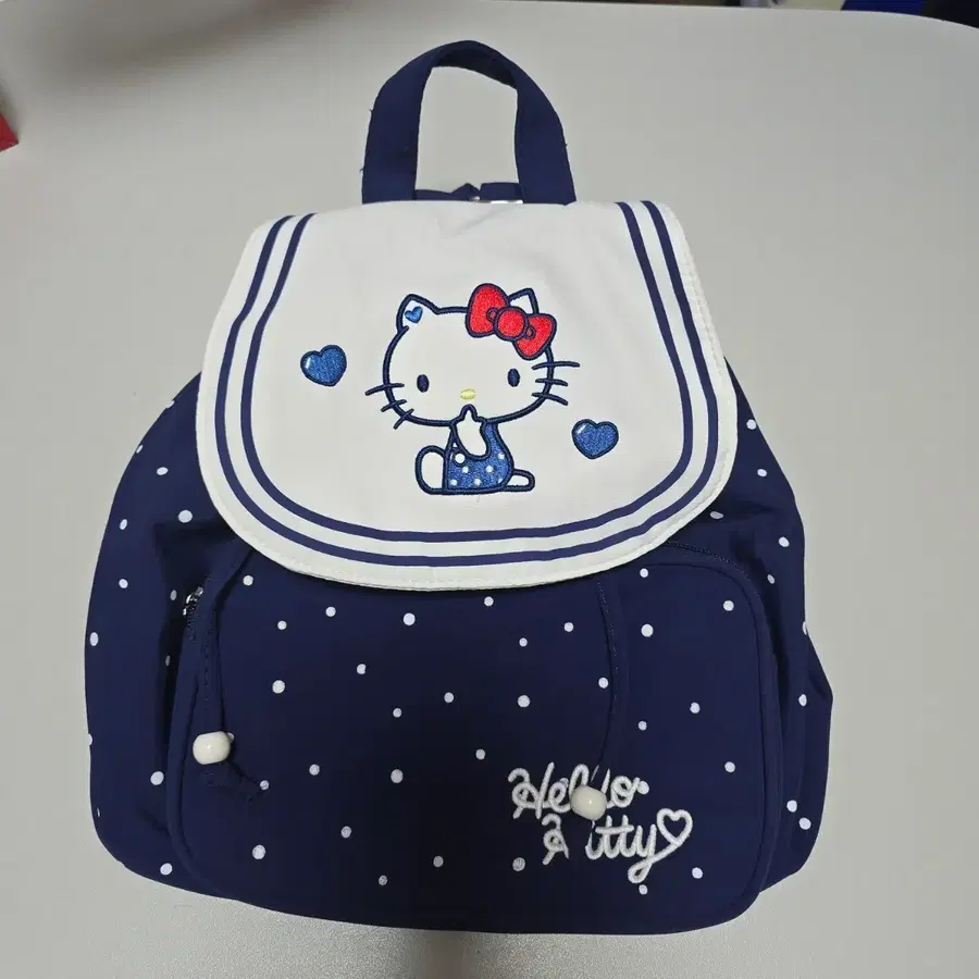 [소품처분중] 산리오 키티 도트 백팩 가방