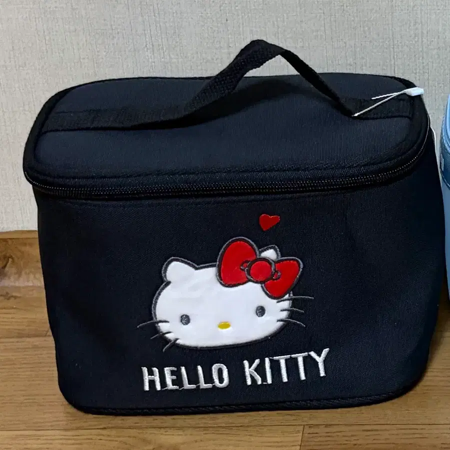 헬로키티 파우치 가방 블랙