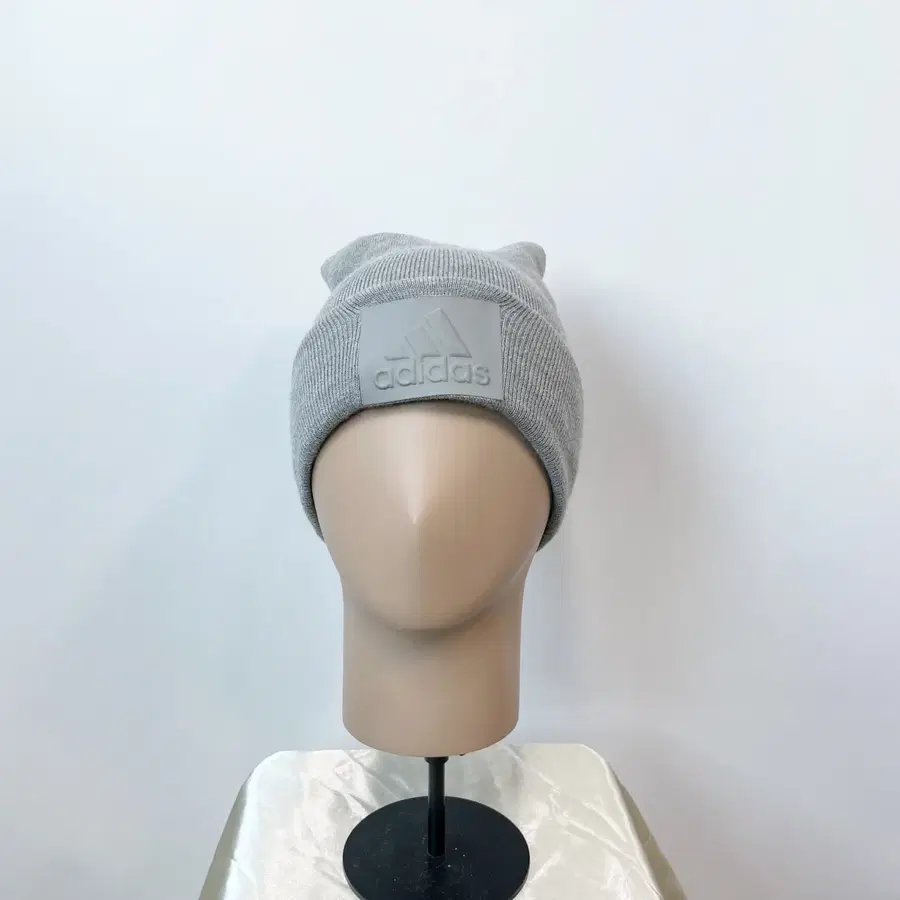 아디다스 비니 F