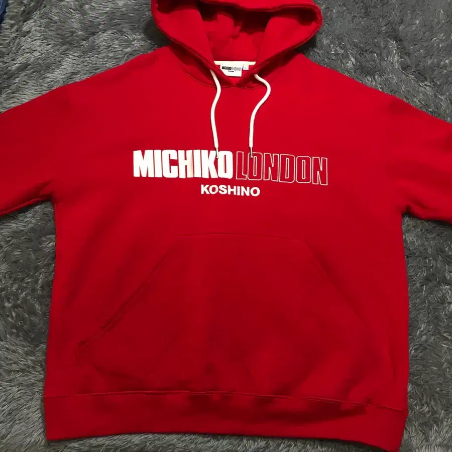 [L, A급, 공용] 미치코런던(MICHOKO LONDON) 코시노 오버핏 후드티1153
