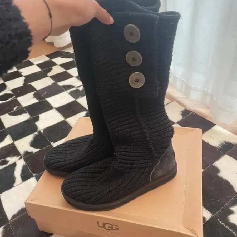 UGG 어그 카디 니트 부츠 블랙 37