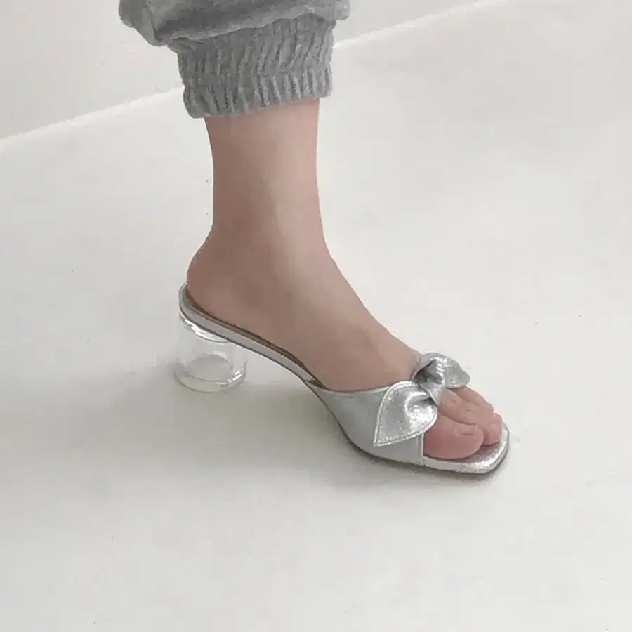 마블링 리본 뮬 구두
