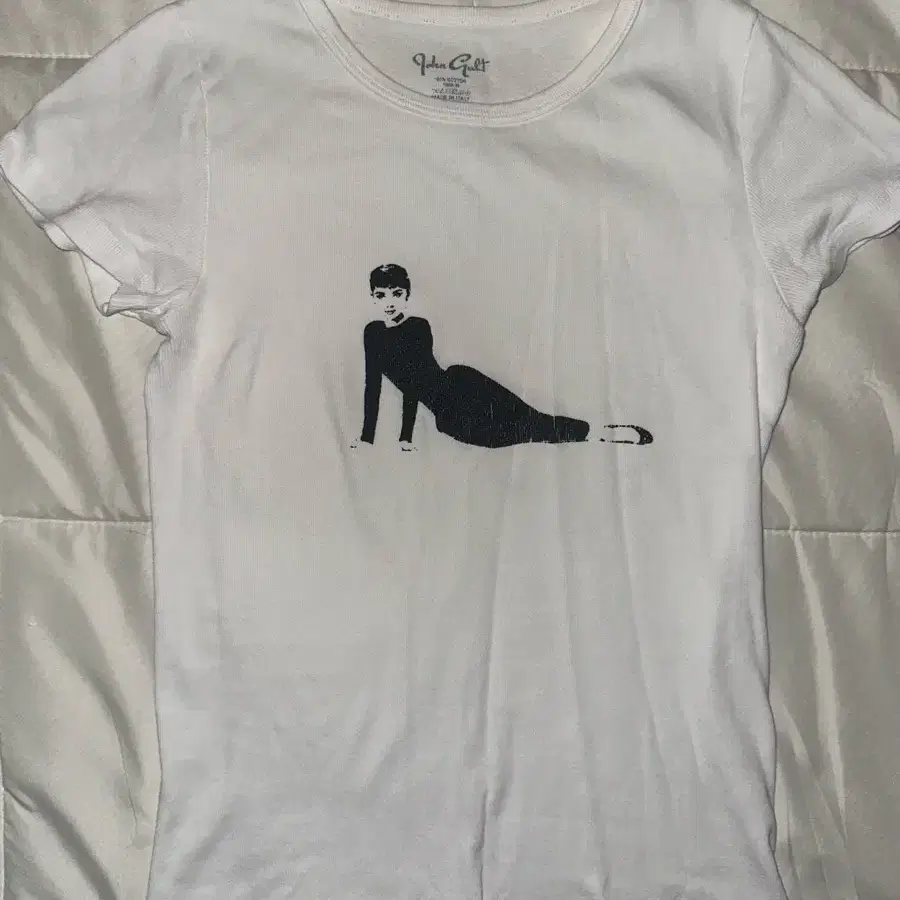 브랜디 멜빌 오드리 헵번 반팔티