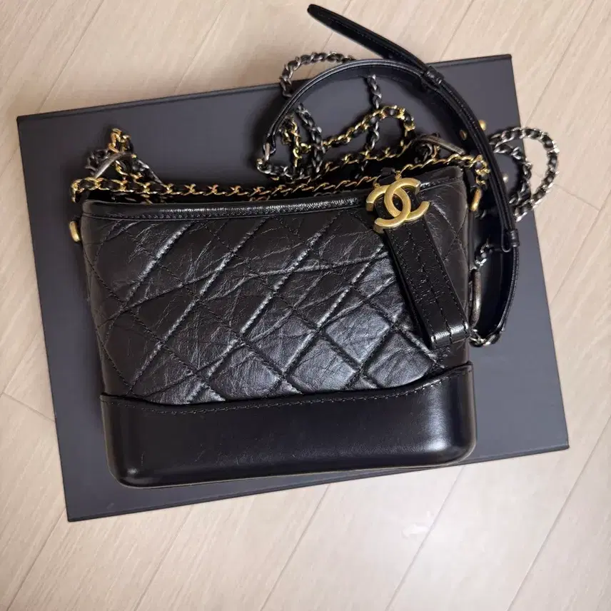 샤넬 가브리엘 호보백 스몰 블랙 A91810 사진 1