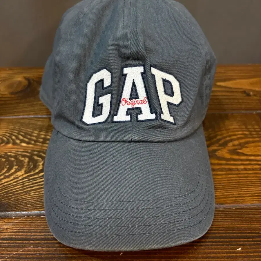 [FREE] 갭 GAP 아치 로고 오리지널 코튼 볼캡 1.9