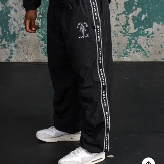본투윈x골드짐 GOLD'S MUSCLE JOE LEGACY TRACK PANTS