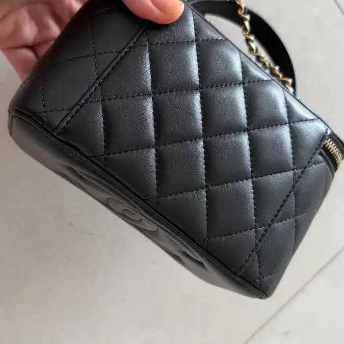 샤넬 베니티백 탑 핸들 사진 5